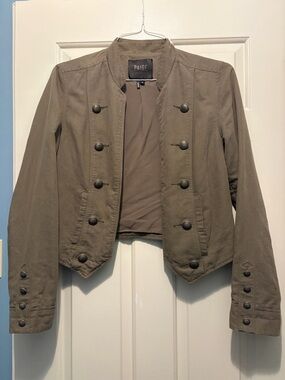PAIGE Olive Military-Style Cropped Blazer
